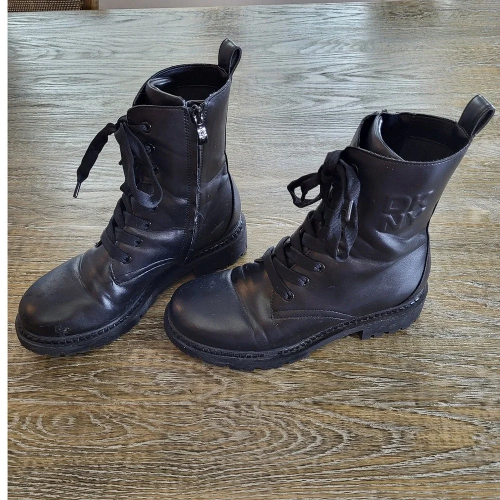 DKNY Black Combat Boots Lace Up Side Zip Lug Sole K4496542 Mens 8M